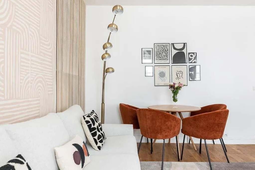Apartment Appartement Champ De Mars - Augereau Paris France