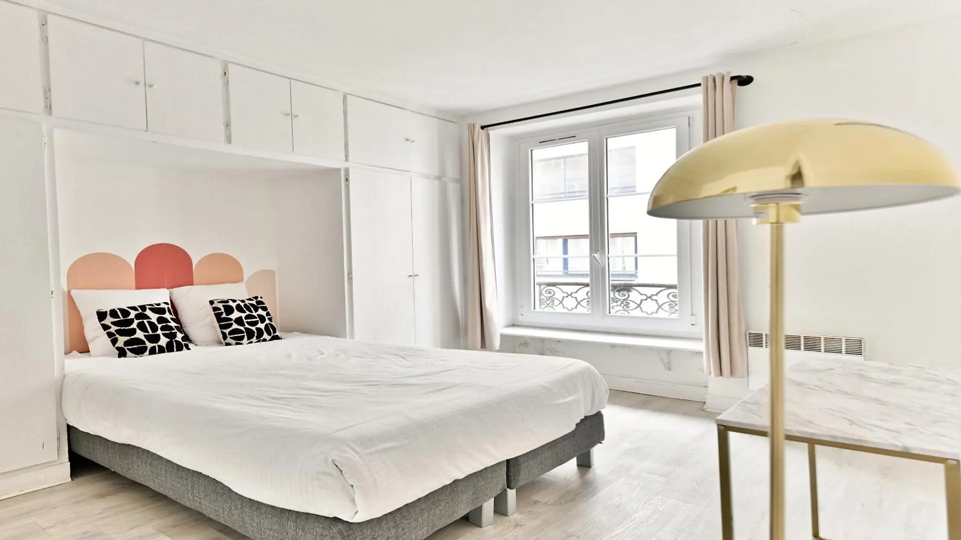 Appartement Champ De Mars - Augereau Paris France